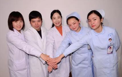 上海和平眼科医院屈光专科已成为国内能全面开展屈光手术的 专科之一，为无数近视朋友实现了摘掉眼镜，拥有精彩人生的梦想2.jpg