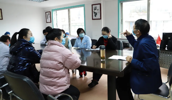 一*次美好的医患交流：上海和平眼科医院党课纪实2.png