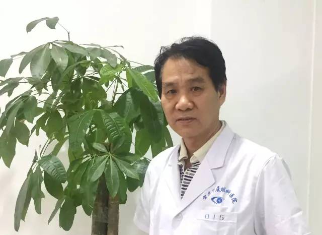 2017年8月1日，霍鸣教授正式加入华厦眼科医院集团，受聘为宜昌华厦眼科医院院长
