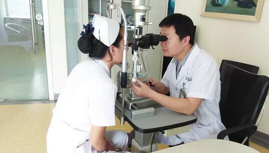 医者仁术也，博爱之心也——华厦眼科医院近视手术专家蔡磊林副院长3.jpg
