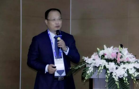 厦门眼科中心黎晓新教授、赵堪兴教授、刘祖国教授、潘美华教授一行应邀出席第十九届环球眼科学学术会议暨第十九届环球视光学学术会议(COOC 2019)并作学术演讲6.jpg