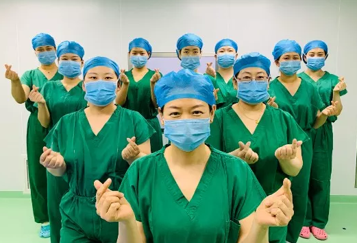 当护士节遇上母亲节，您的眼睛我们守护——烟台康爱眼科医院致敬护士和母亲们11.png