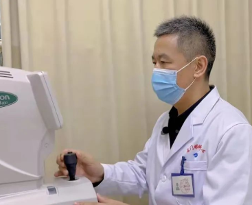 厦门眼科中心又引进了一位出名屈光近视手术医生：刘才远 教授5.png