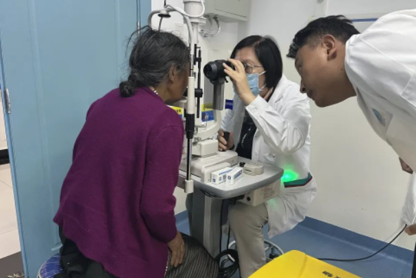 扎实推进东西部协作帮扶 厦门眼科中心再赴西藏开展医疗支援3.png