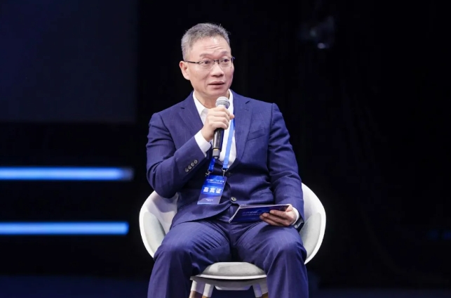 华厦眼科专家为国民视觉健康建言献策4.png